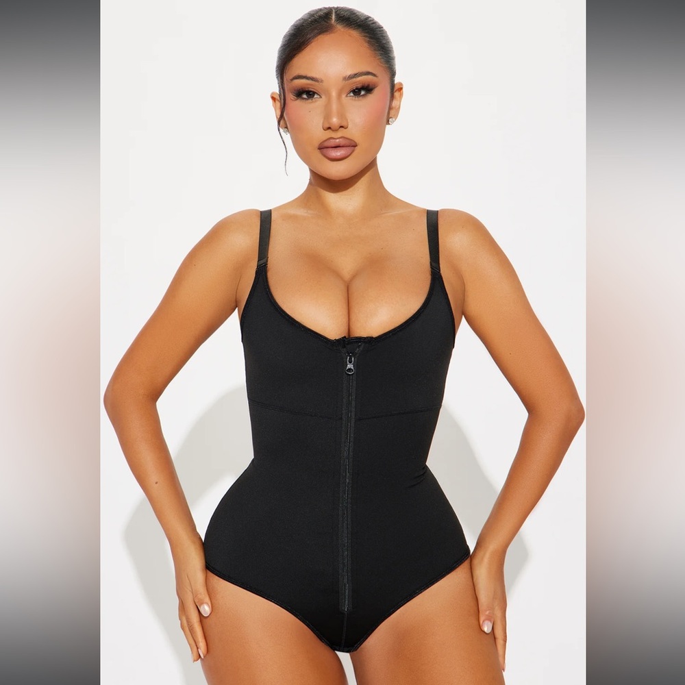 ~Black Sculpt Me Compression Shapewear Waist Cincher~